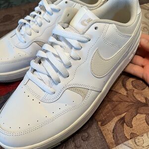 Nike Gamma Force Men’s 10.5 womens 12/unisex shoe